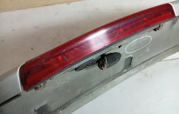 Toyota Avensis T250 Tailgate/trunk spoiler 7608505050