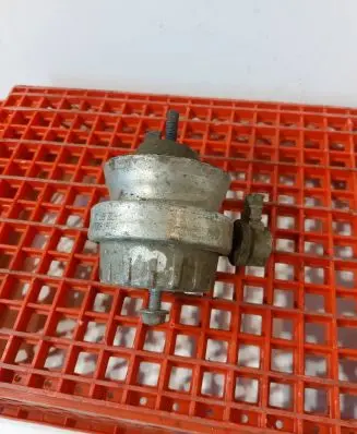 Audi A6 S6 C6 4F Engine mount bracket 4F0199382H 070309192245