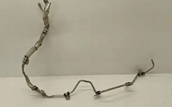Jaguar F-Pace Fuel line pipe