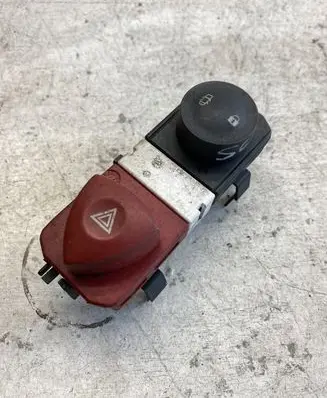 Renault Scenic II - Grand scenic II Hazard light switch 8200095493 8200109723 8200107808