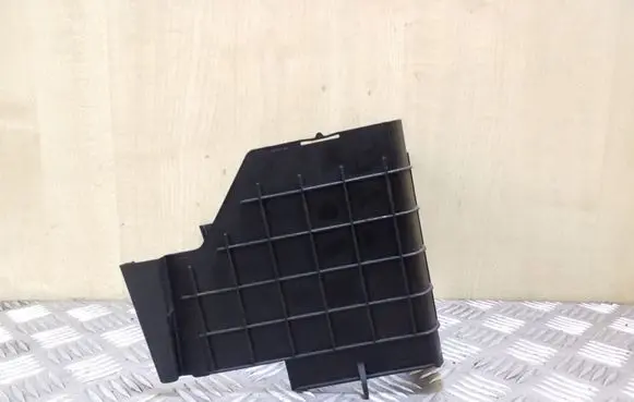 Volkswagen PASSAT B7 Battery box tray 3C0915335