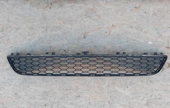 BMW 5 G30 G31 Front bumper lower grill 51118064930 8064930