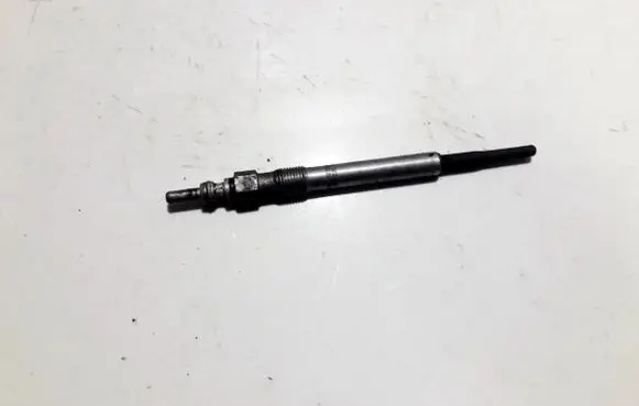 Skoda Superb B5 (3U) Glow plug 0100226338