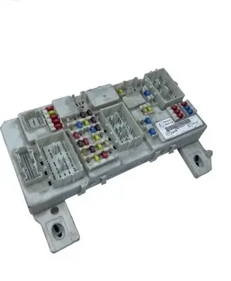 Ford Focus Fuse module 7M5T14A073CG 00049885