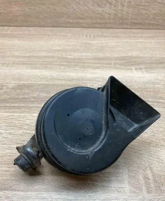 Mercedes-Benz CLK A208 C208 Horn signal A28657625