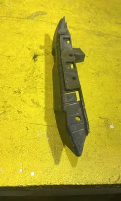 BMW 5 E60 E61 Front bumper mounting bracket 7033705