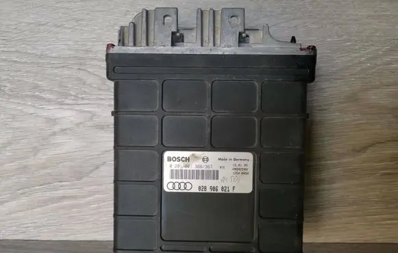 Audi A4 S4 B5 8D Engine control unit/module 028906021F 28SA2589 0281001366