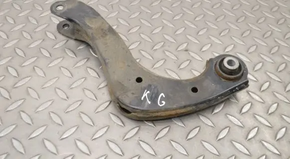 Toyota Prius (XW50) Rear upper control arm/wishbone