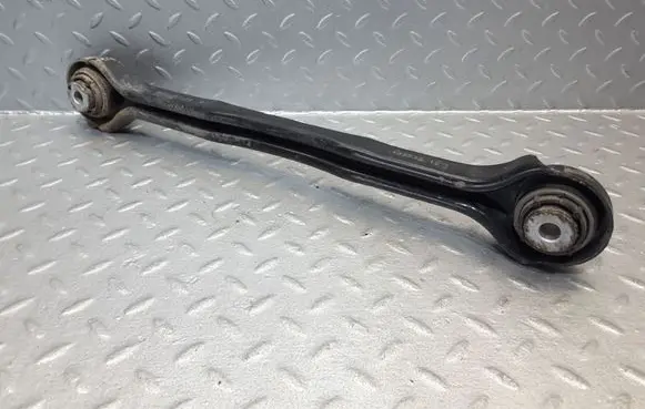 Rear control arm