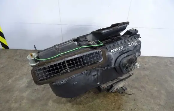 Ford Mondeo MK II Interior heater climate box assembly 97BW18D326AA