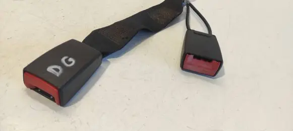 Mercedes-Benz E W210 Middle seatbelt buckle (rear) 2108600669