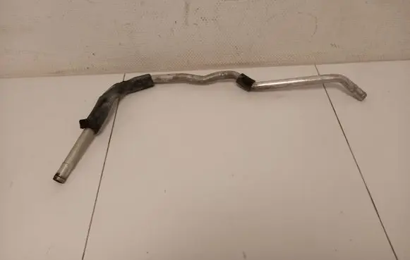 Mercedes-Benz E W212 Engine coolant pipe/hose
