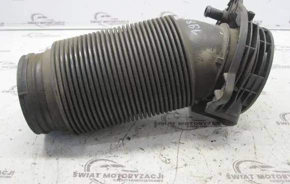 Skoda Octavia Mk2 (1Z) Air intake hose/pipe 1K0129684AP