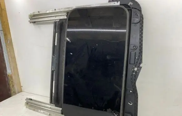Nissan Tiida C11 Sunroof set 7703785