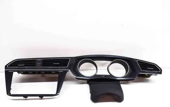 Volkswagen Tiguan Dashboard glove box trim 5G0858565A 5NC857059