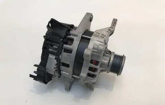 Nissan Qashqai J12 Generator/alternator 2310A1749R 2740571A