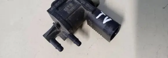 Audi A6 S6 C5 4B Turbo solenoid valve 1J0906283C