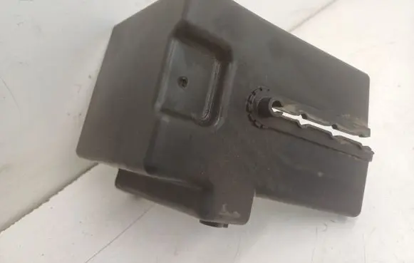 Peugeot 2008 I ABS pump bracket 9674380480