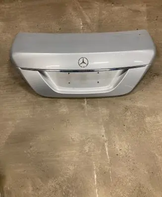 Mercedes-Benz S W221 Tailgate/trunk/boot lid 2217500275 A2217500275