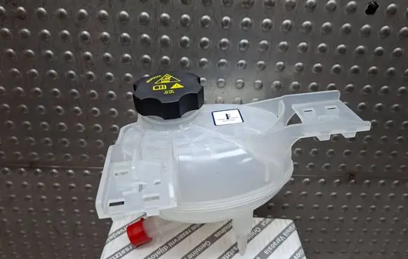 Fiat Tipo Coolant expansion tank/reservoir S26336703 52017097