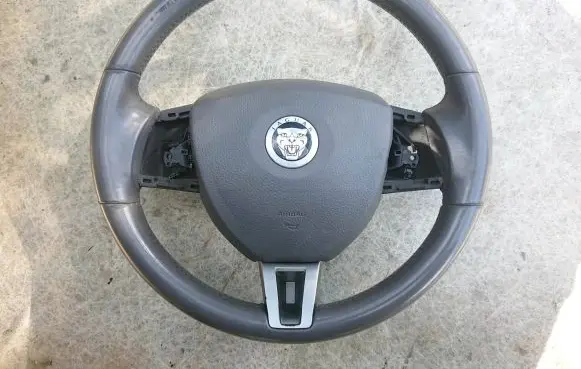 Jaguar XF X250 Steering wheel