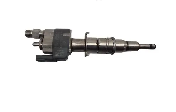 BMW 1 E81 E87 Fuel injector 7589048
