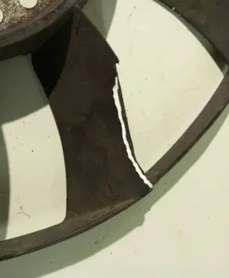 Volkswagen PASSAT B5 Fan impeller 058121301B
