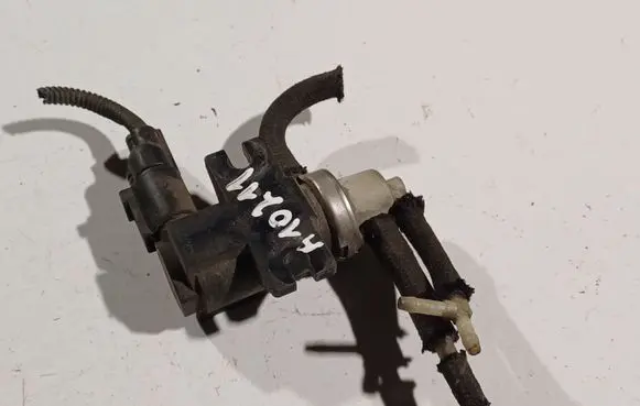 Skoda Octavia Mk1 (1U) Turbo solenoid valve 1J0906627A