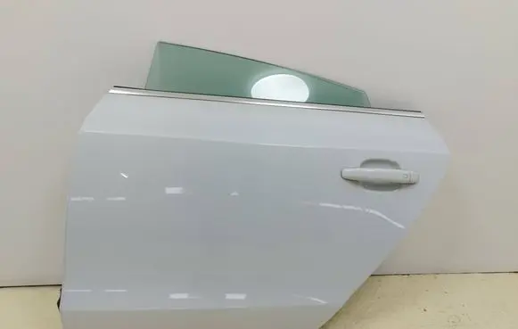 Audi A5 8T 8F Rear door LY9C