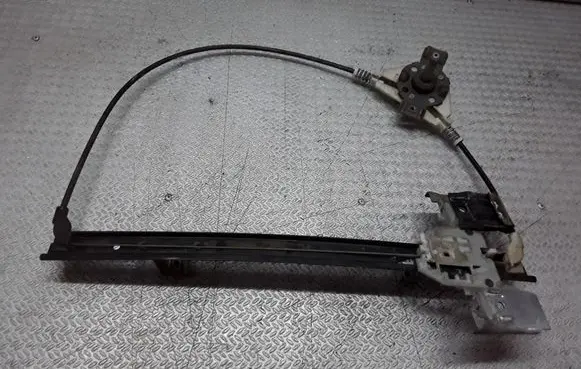 Rear door manual window regulator