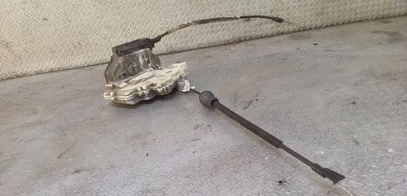 Volkswagen PASSAT B7 Rear door lock 3C4839015A