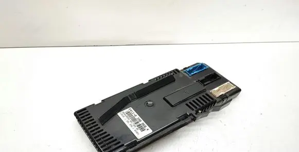 BMW 5 E34 Air conditioning/heating control unit 8390060 64118390060