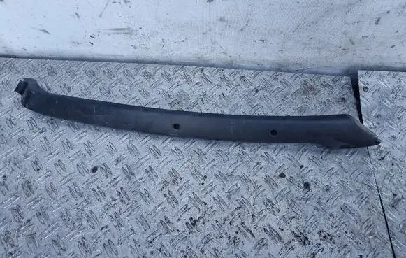 Porsche Cayenne (9PA) Tailgate trim 7L5867712A