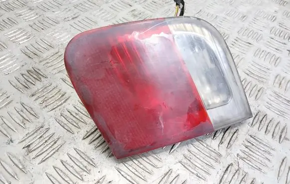 BMW 3 E46 Tailgate rear/tail lights