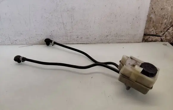 Volkswagen I LT Brake fluid reservoir