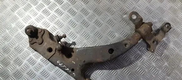 Toyota Corolla E100 Front lower control arm/wishbone
