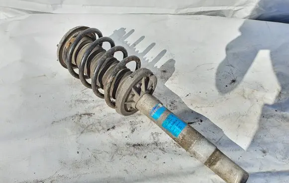 BMW 7 E65 E66 Front shock absorber with coil spring 311771 824904003401 36D89A