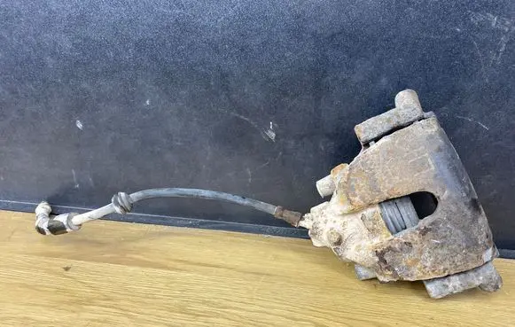 Volvo V50 Front brake caliper 