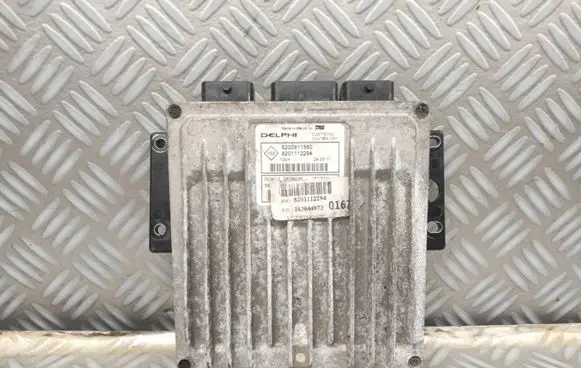 Renault Kangoo II Engine control unit/module 8200911560