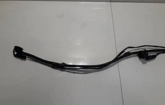 Windshield washer spray nozzle