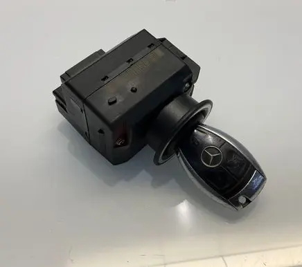 Mercedes-Benz CLS C219 Ignition lock 2115451408 33002209 6007456390206192