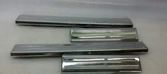 Mercedes-Benz S W220 Front sill trim cover A2206805835