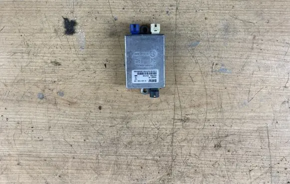BMW 5 GT F07 Antenna control unit 144047