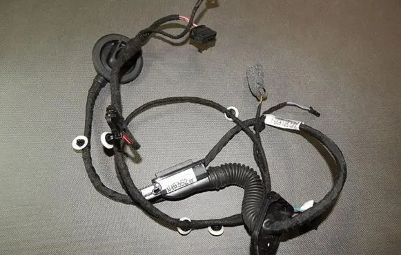 Skoda Superb B8 (3V) Rear door wiring loom 3V0971693J