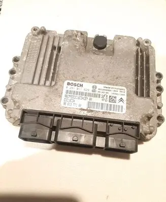 Citroen C4 I Engine control unit/module 0281011629 9661377180 9653958980