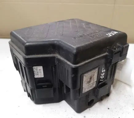 Hyundai Santa Fe Fuse module 919502B550