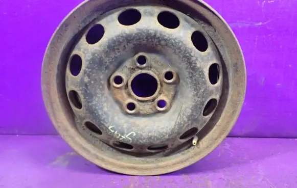 Ford Galaxy R15 steel rim 7M0601027A