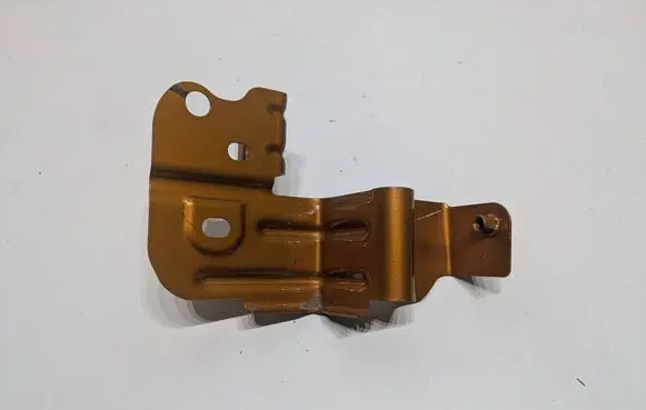 Audi Q8 Fender mounting bracket 4M8821167