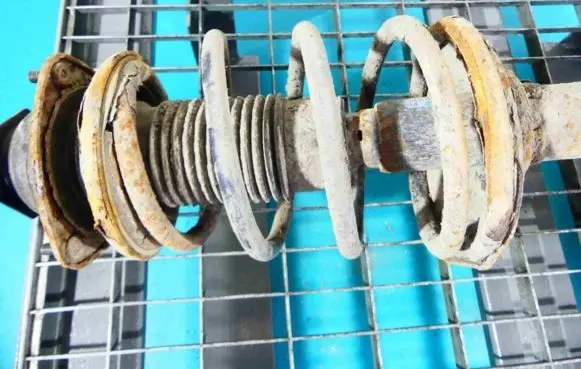 Suzuki Swift Cultus Front coil spring IMPRK988035