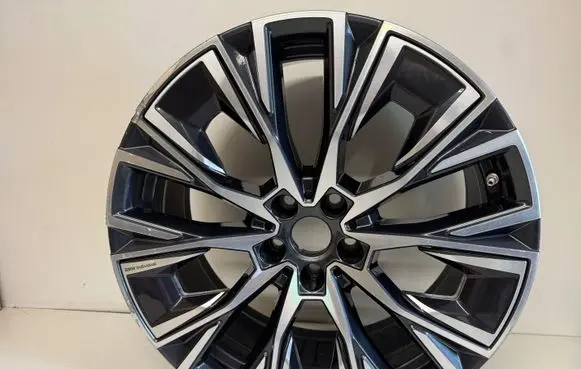 BMW i4 R20 alloy rim 8747310